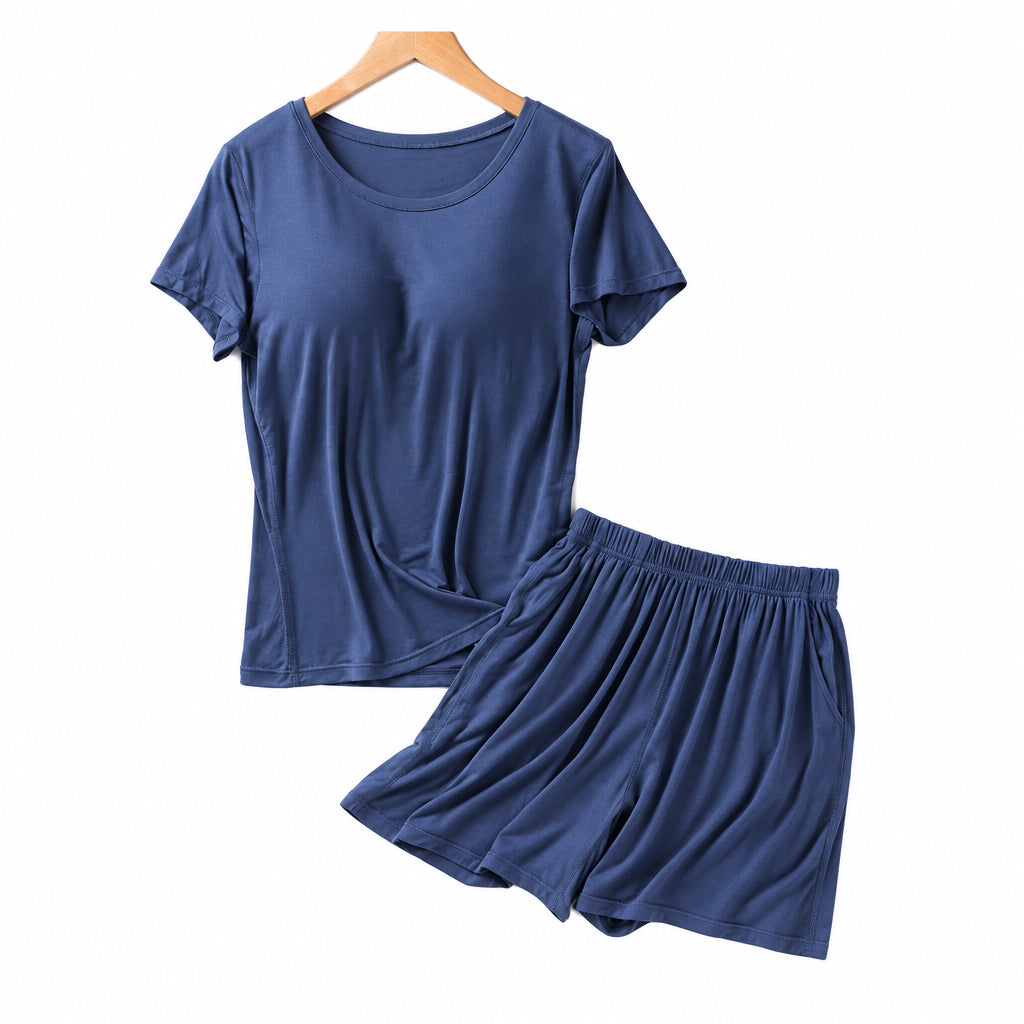 Conjunto de pijama con sujetador incorporado. Talla grande disponible.
