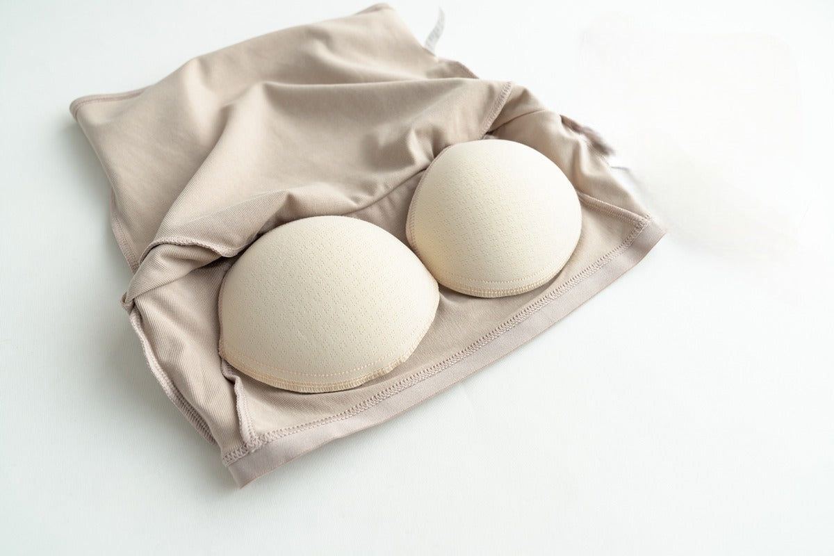 Top deportivo con sujetador incorporado y espalda cruzada de algodón