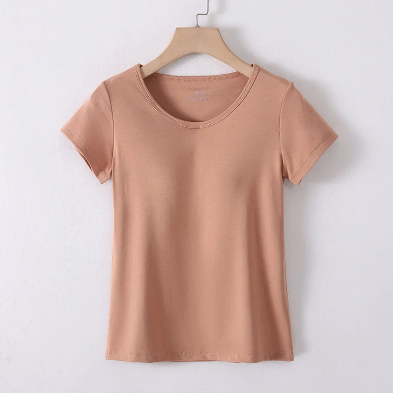 Camiseta con sujetador incorporado y relleno superior. Tallas grandes disponibles.