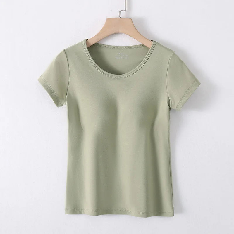 Camiseta con sujetador incorporado y relleno superior. Tallas grandes disponibles.