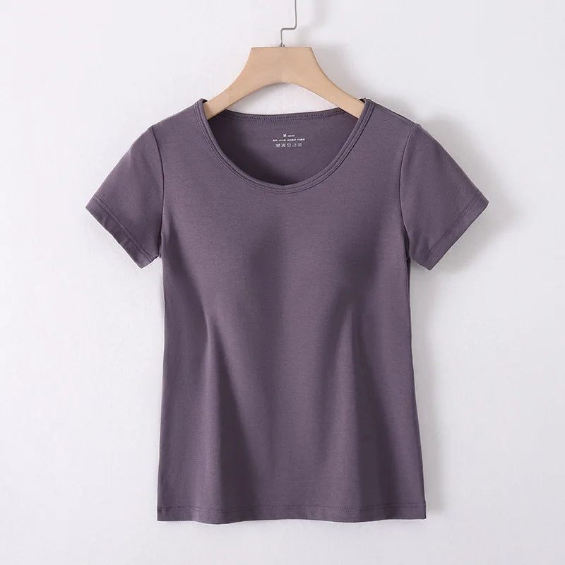 Camiseta con sujetador incorporado y relleno superior. Tallas grandes disponibles.